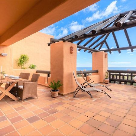 9 Penthouse With Amazing Sea Views, Close To Golf Manilva Duquesa Exterior foto